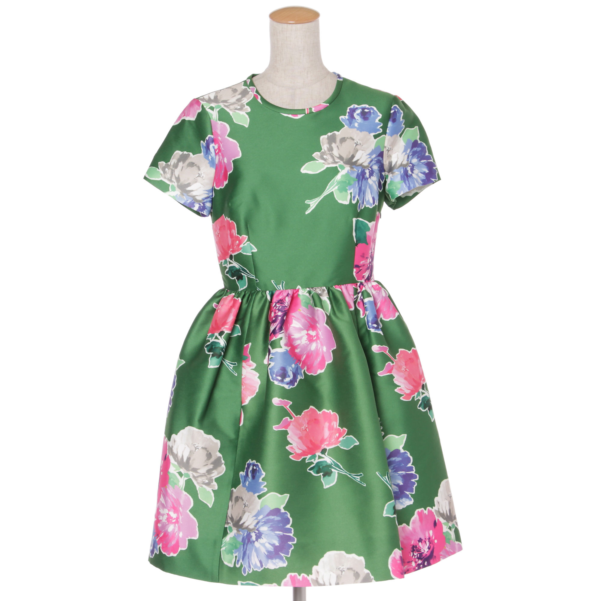 貫地谷しほり グリーンの花柄ワンピースドレス マザーゲーム 衣装 第3話 女性芸能人のドラマ衣装
